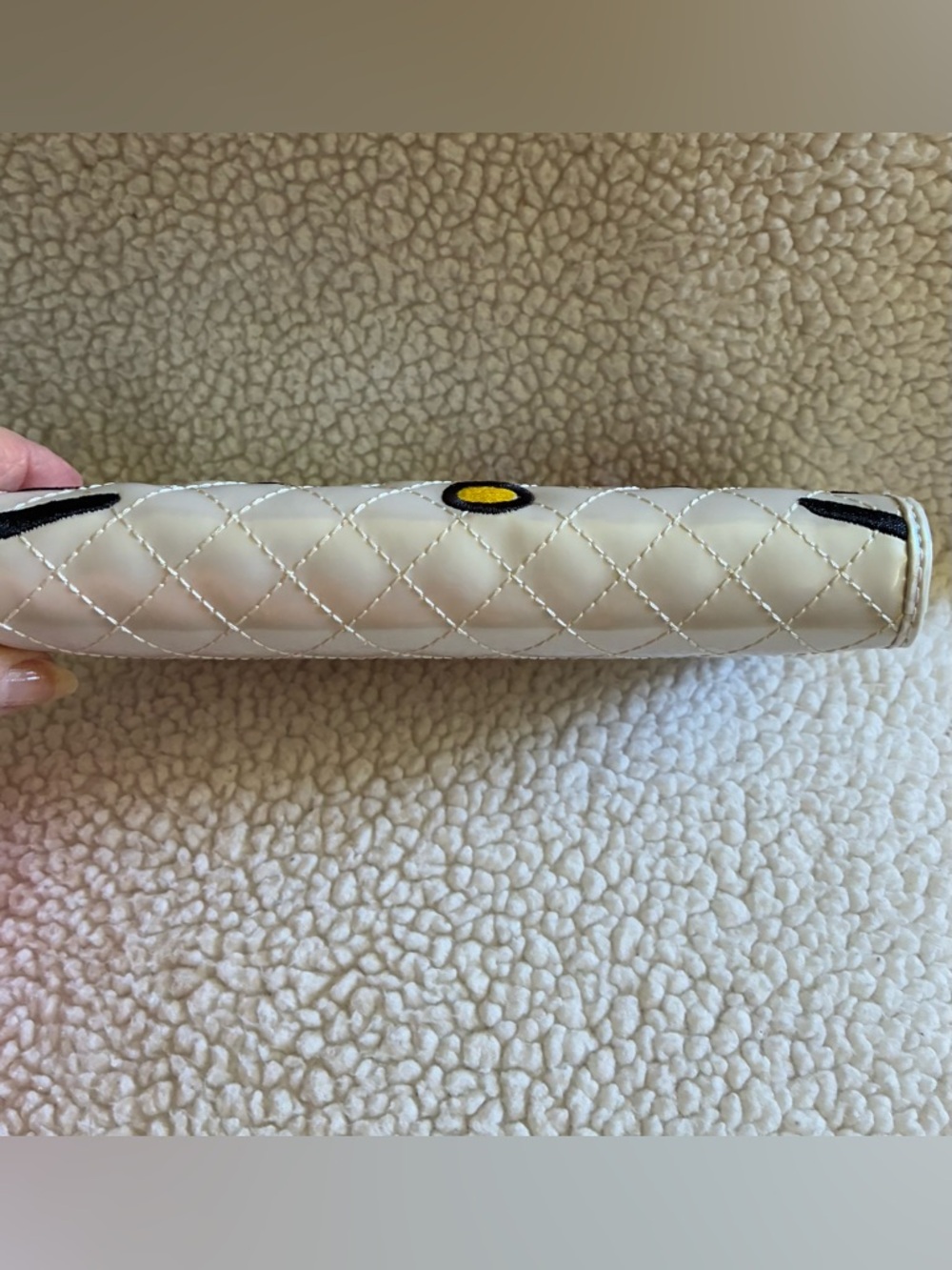 NWT! Loungefly Hello Kitty Quilted Zip Around Wallet White with Red Bow Accent - Picture 6 of 16